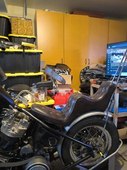King and queen survivor chopper seat