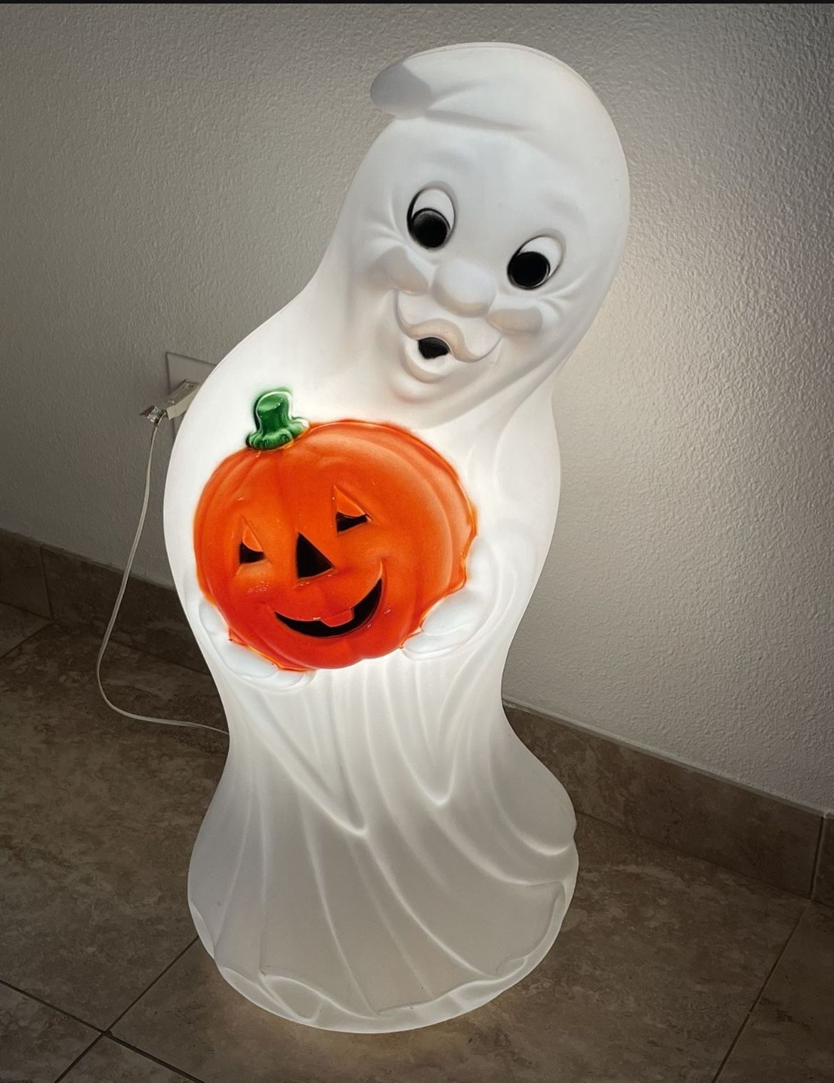 Vintage GHOST holding PUMPKIN blow mold HALLOWEEN General Foam Plastic 34"