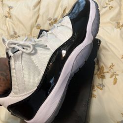 Jordan 11 Size 9.5