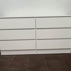 White Dresser Without Handles 