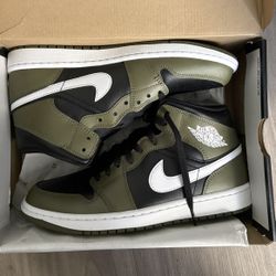 Jordan 1 Mid Tops BRAND NEW 