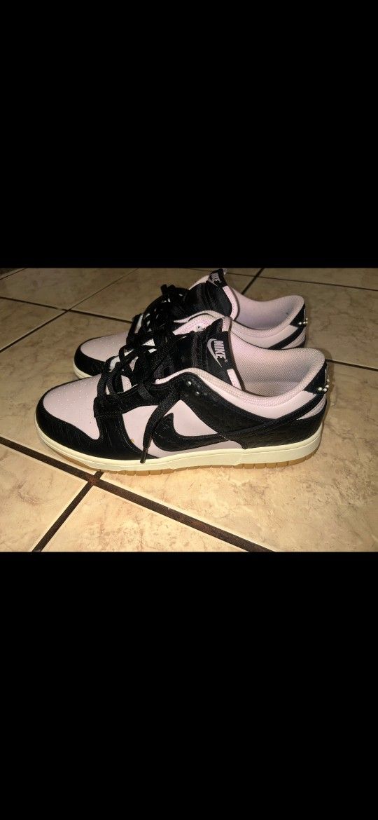 Nike Dunks Size 11