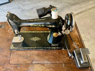 Vintage Singer Sewing Machine