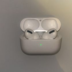AirPods Pro 1st Gen - Good Condition! READ DESCRIPTION 