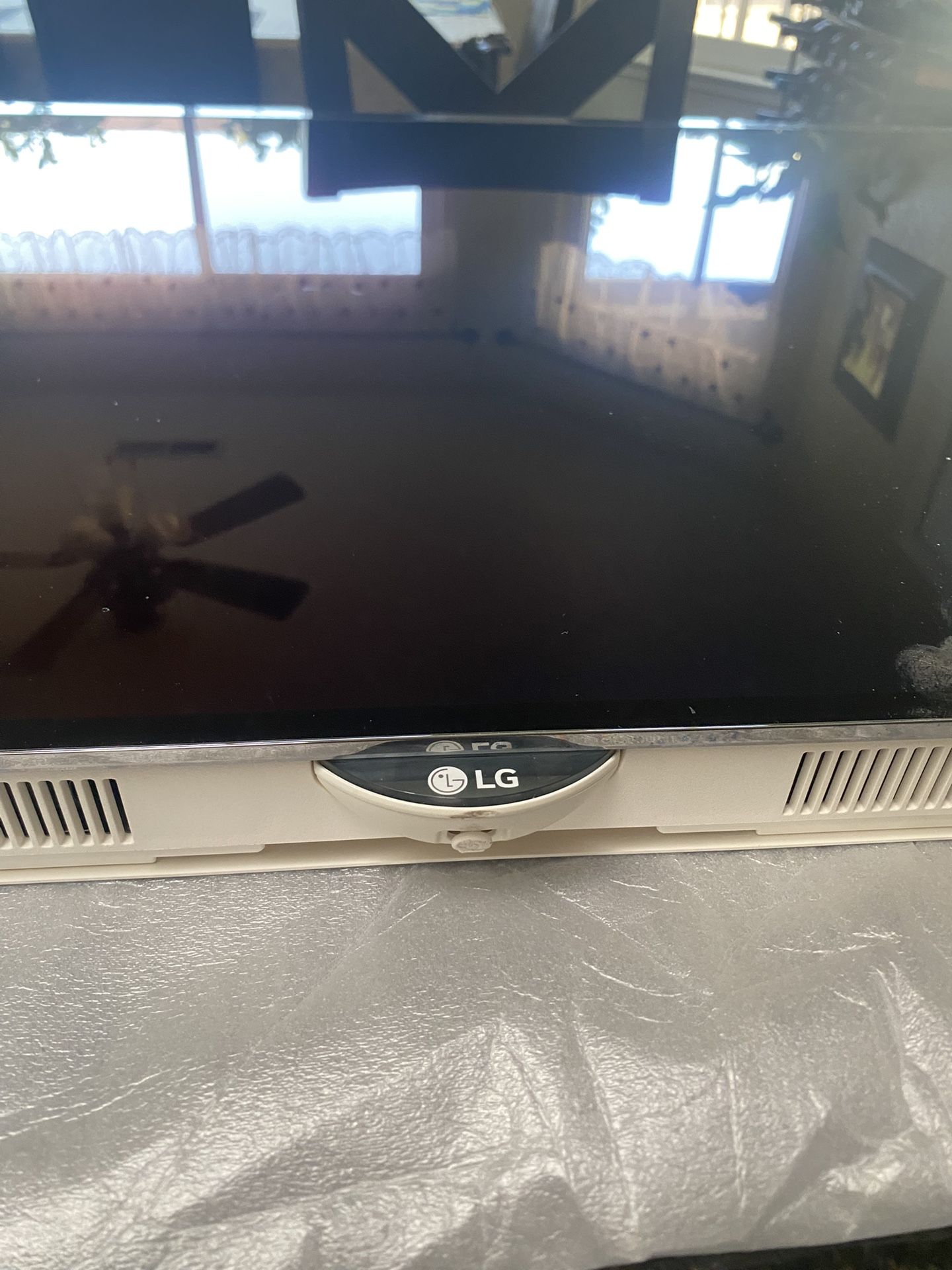 55 Inch 4K SMART LG TV
