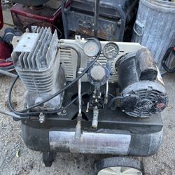  Lesson 8 Gallon Air Compressorlesson 8 Gallon Air Compressor 125 Psi Runs Great Folks Up Fast Looks A Little Rough But In B