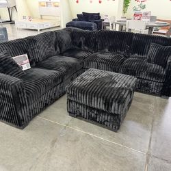 Black Sofa Sectional w/ Free Ottoman