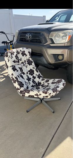 Living room Swivel Chair