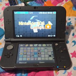 Nintendo New 3DS XL (Read Description)