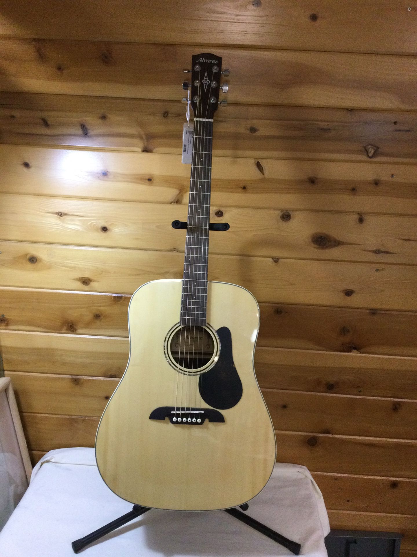 Alvarez RD27 Acoustic Guitar 