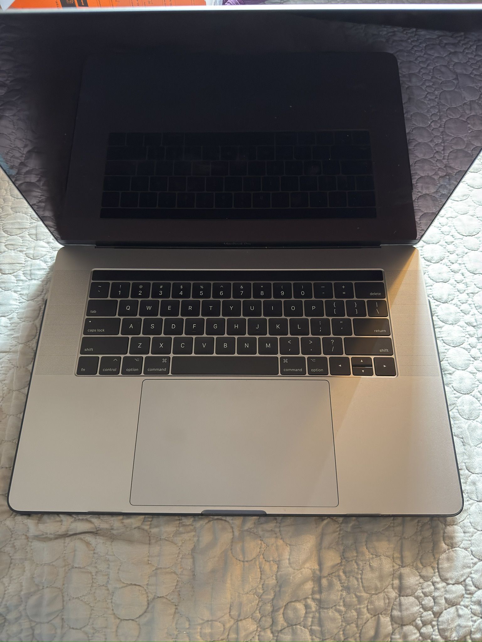 Apple MacBook Pro 15” (2017 Model) 2.8 GHz. Quad Core Intel I7 16gb Ram 250GB Hardrive has Touch Bar and Touch ID