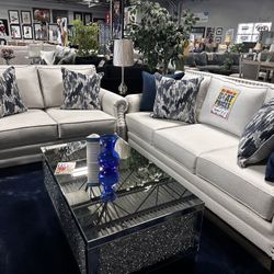 Formal Seating Sofa Loveseat! $1999 💙🤍⭐️
