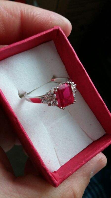 Brand new sterling silver ring