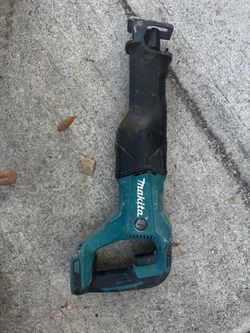 Makita cordless reciprocating saw