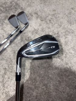 TaylorMade Qi Irons (LEFT HANDED)