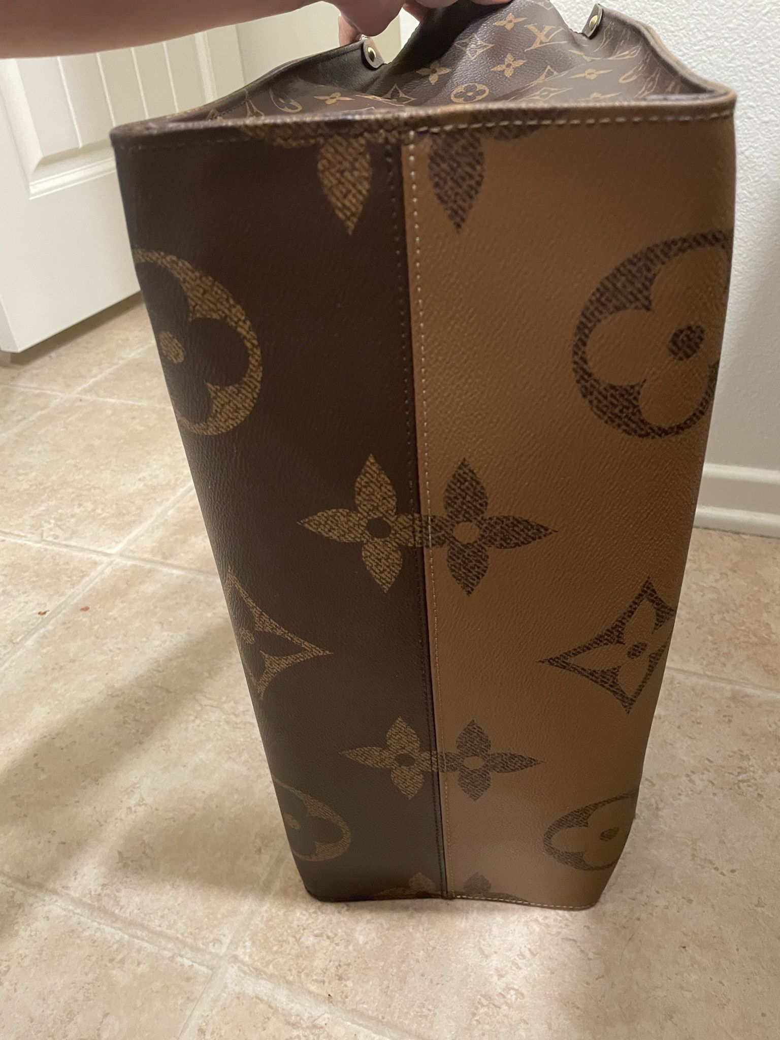 Louis Vuitton Paper Bag for Sale in Long Beach, CA - OfferUp