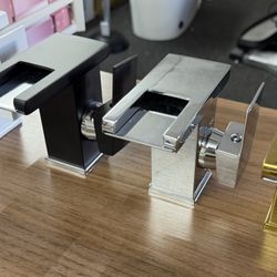 Bathroom Wash Basin Sink Waterfall Spout Mixer, Single Handle Hole Solid Brass Faucet, Deck Mount Taps 