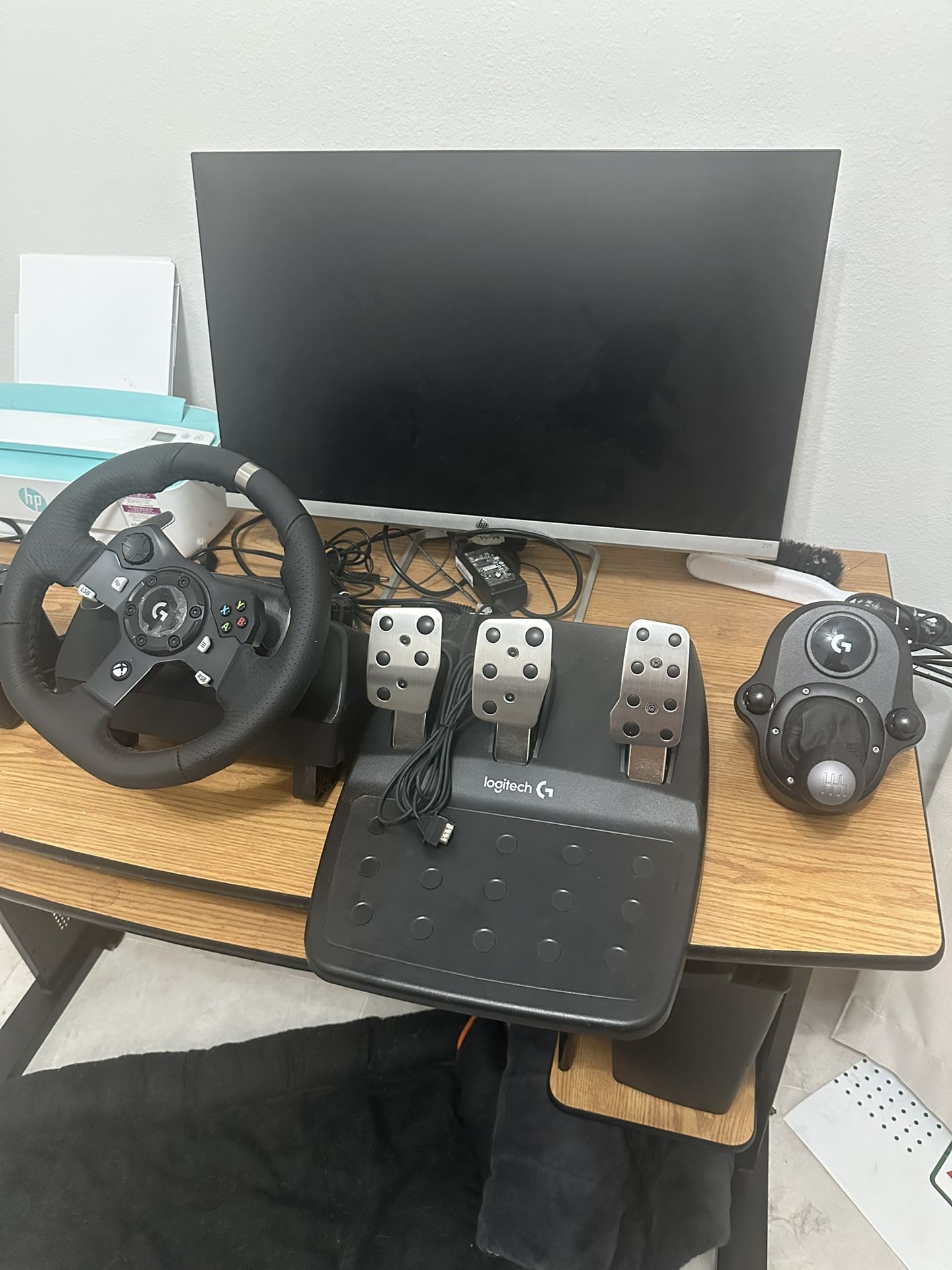 Logitech G920 Driving Force Racing Wheel, Floor Pedals & G Driving Force Shifter