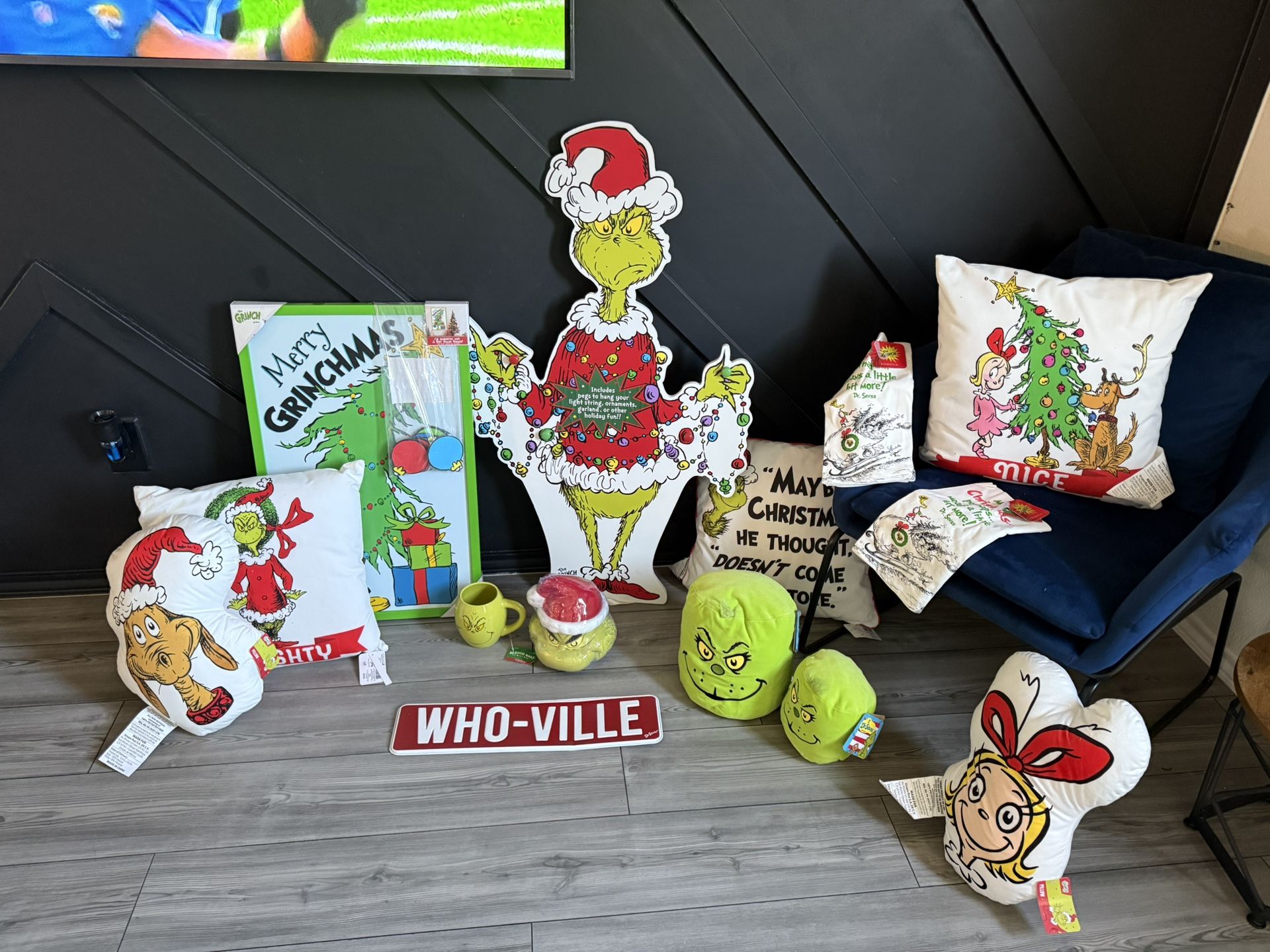 Grinch Christmas Decor New 