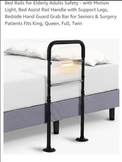 Bed rail support guard handle
