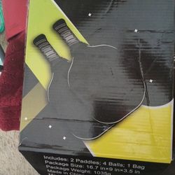 Pickleball Set Of Rackets And Balls BRAND NEW W BAG