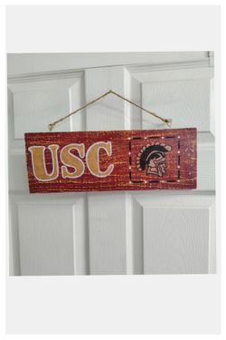 🏈 USC Trojans 🏈 Handcrafted Hanging Wooden Team Sign