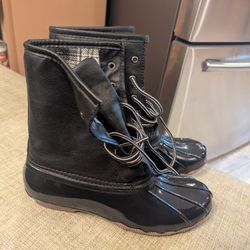 BlueSuedeShoes Size 10 Black Duck Boots