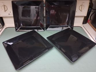 4 SQUARE WAECHTERSBACH PLATES BLACK