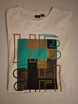Men's Hugo Boss T-Shirt Size Medium