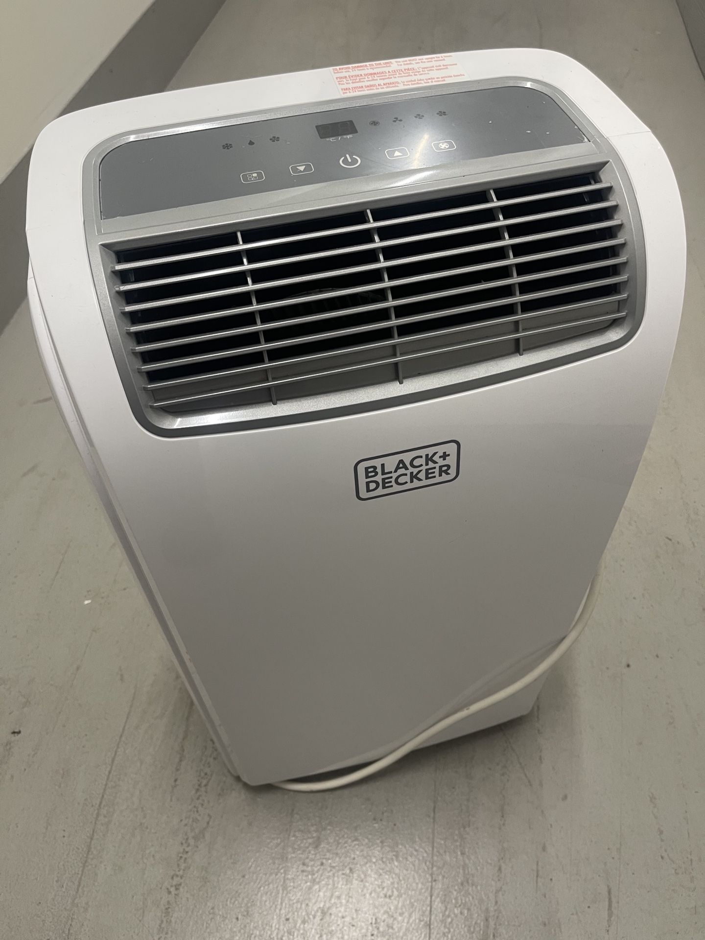 BLACK+DECKER 8,000 BTU Portable Air Conditioner up to 350 Sq. with Remote Control