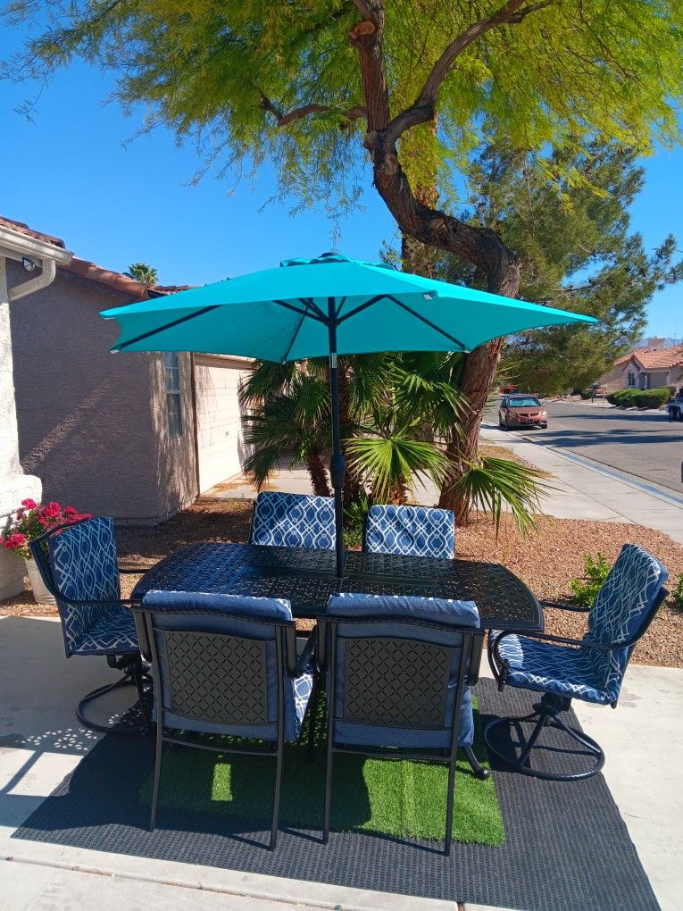 Patio Set Table And 6 Chairs With Cushions And New Umbrela