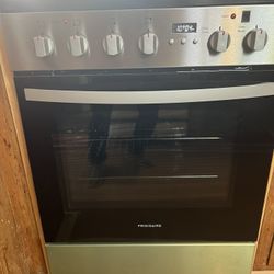 24 in Electric Stainless steel Frigidaire oven 