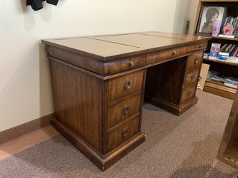 Heritage Executive Wooden Desk And Bookshelves Set 