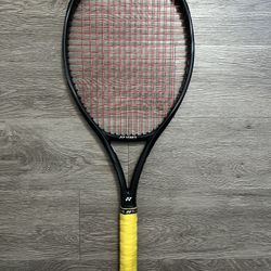 Yonex Vcore 100 Galaxy Black | Gripsize 4 1/4 | Excellent Condition