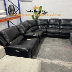 Free Delivery* Like New Black Faux Leather Sectional Sofa with Powered Recliners! Couch Couches Sectional Black Leather Recliners Reclining