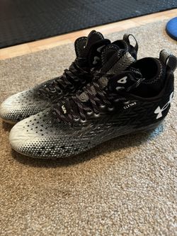Men’s UA Spotlight Clone 3.0 MC Football Cleats – Men’s 9.5 | Used
