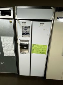 NEW OPEN BOX GE MONOGRAM 36”WIDE BUILT IN REFRIGERATOR