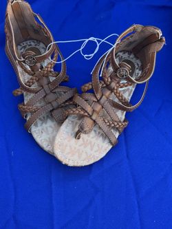 Girl Sandals Size 1 