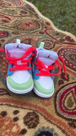 Baby sneakers US 5C