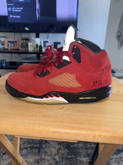 10.5 mens Jordan 5 “raging bulls”