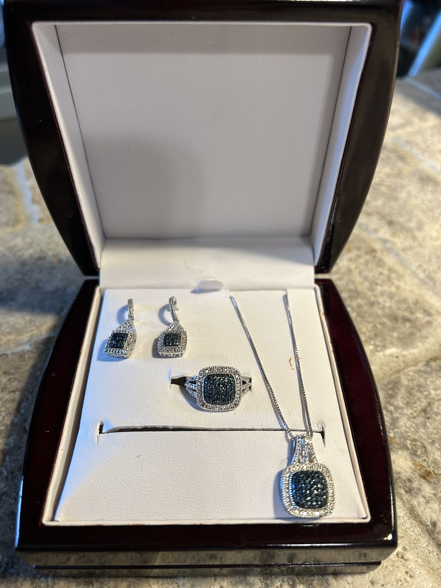 Diamond Necklace Set Blue Diamonds 