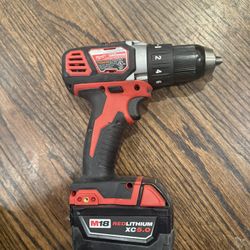 Milwaukee Driver / Battery 