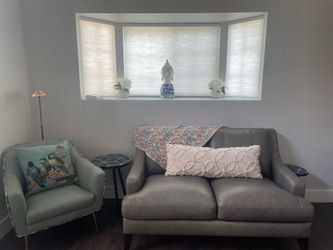 Simon Manhattan gray leather loveseat