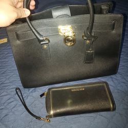 ``~~\\||//~~`` Leather Michael Kors Tote & Wallet Gold Trim``~~\\||//~~``