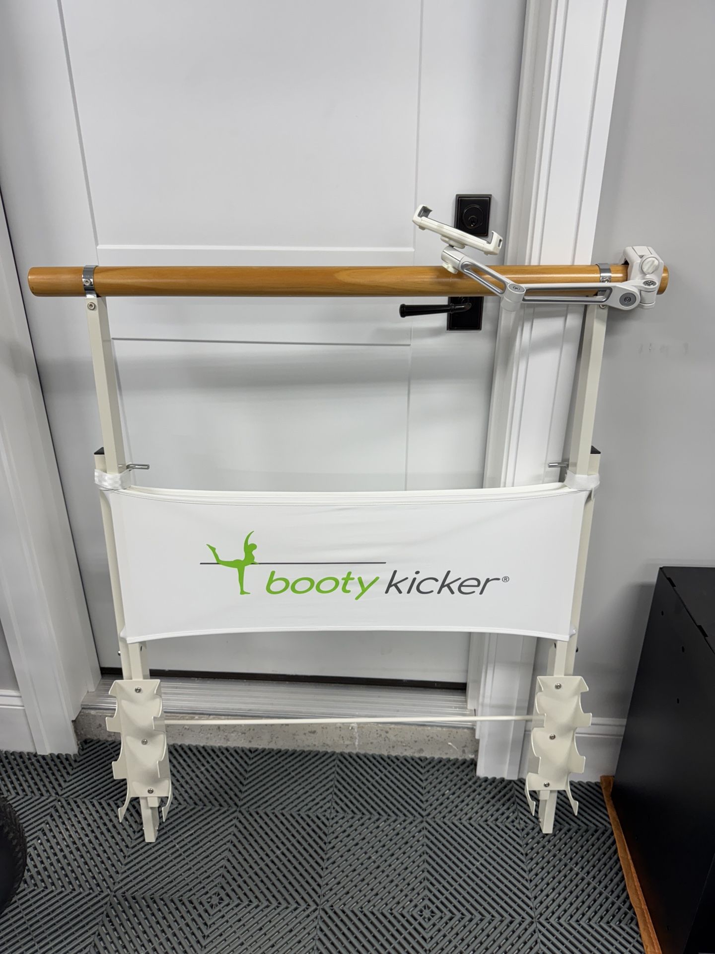 PORTABLE FOLDING BALLET BARRE