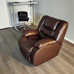 Living Room Leather Recliner / Chair / Sofa/ Couch $250 OBO! 