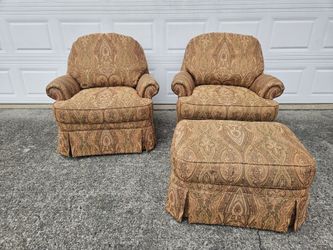 Ethan Allen 2 Swivel Club Chairs and Ottoman Living Room or Bedroom Armchairs 