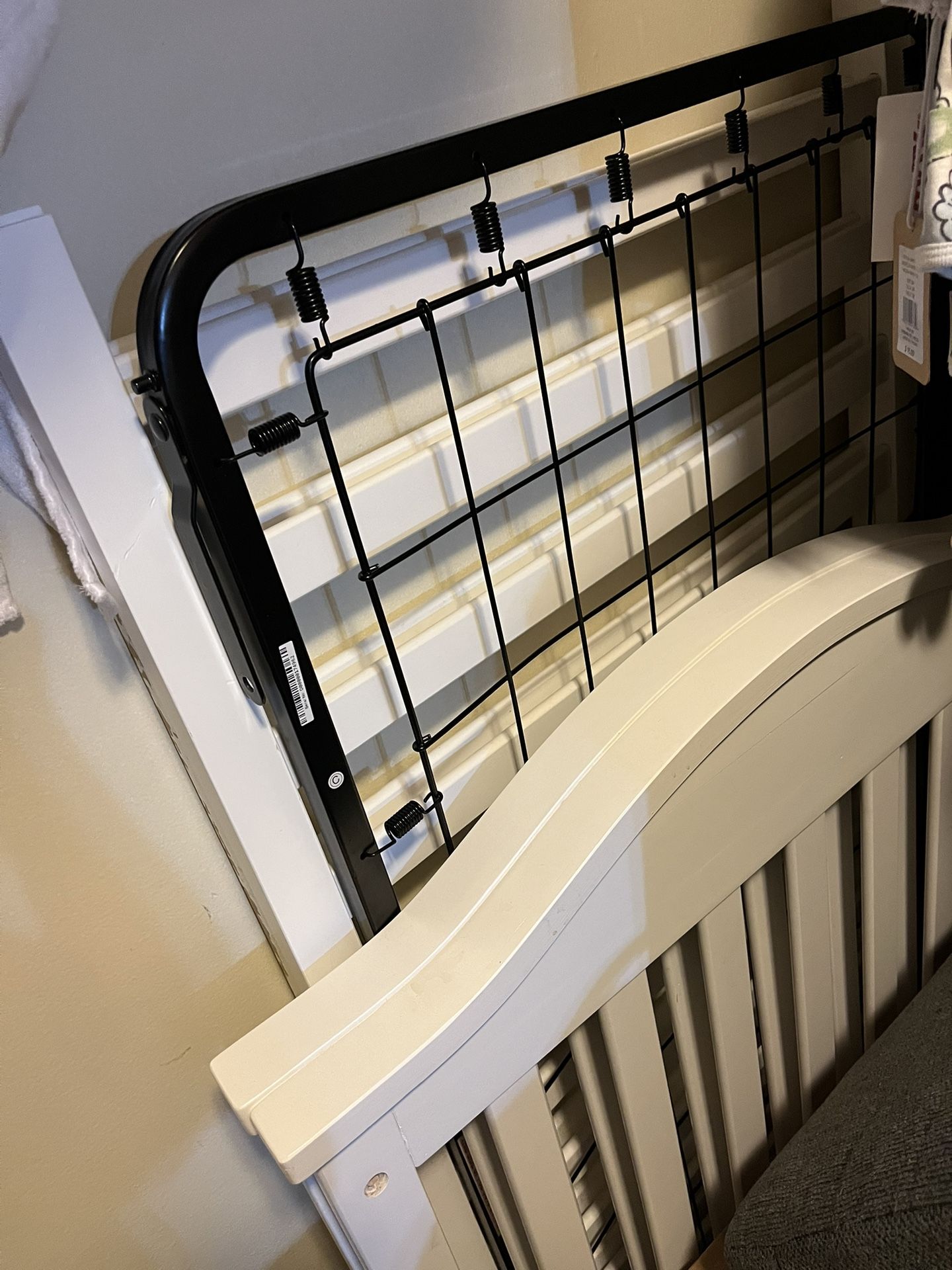 Kids Crib Bed