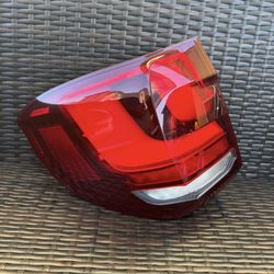 2014 2015 2016 2017 2018 BMW X5 F15 Left  Driver Side Outer Tail Light OEM 011297-03