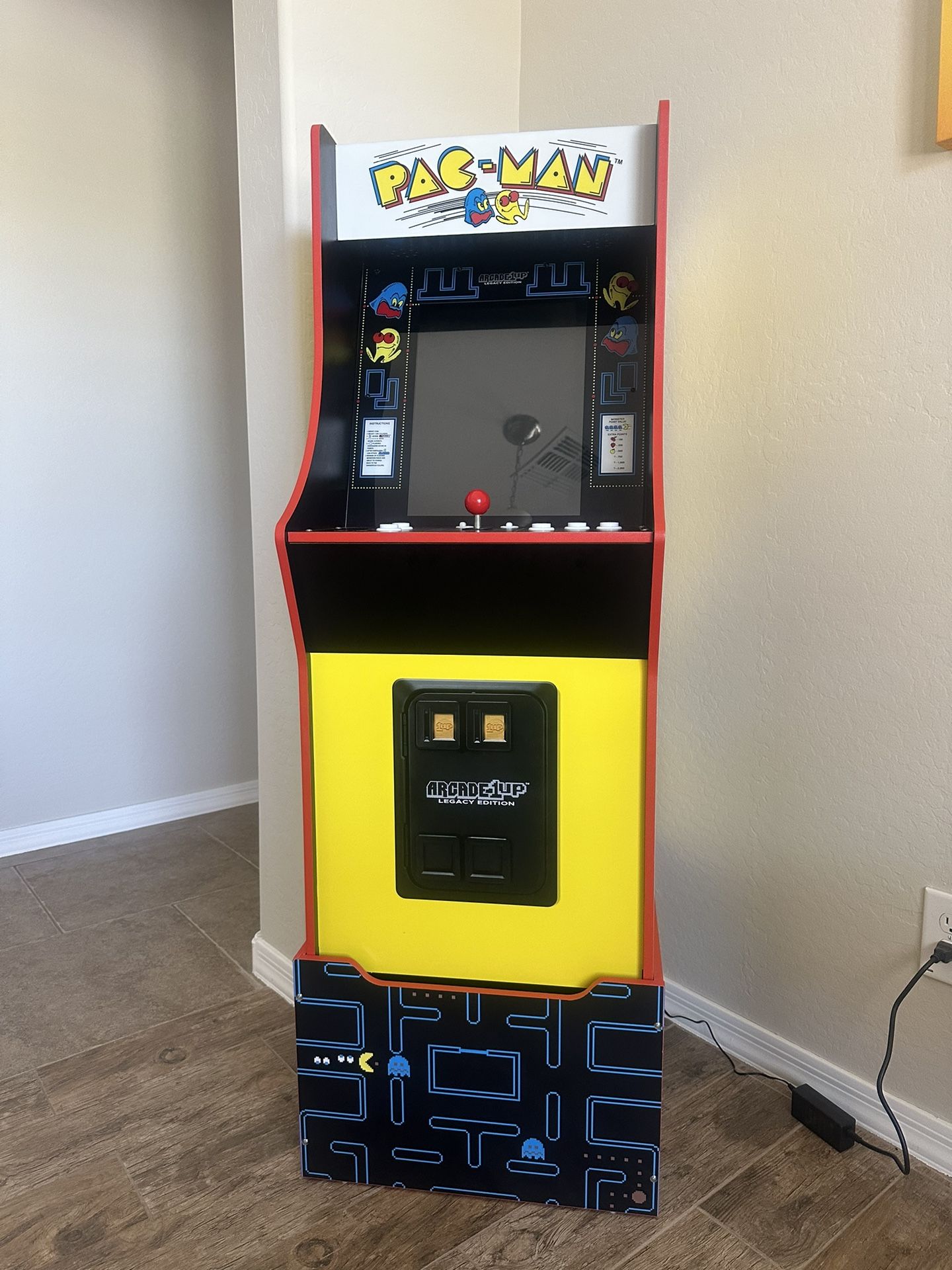 Pac-Man Arcade-1Up Game Machine And Riser